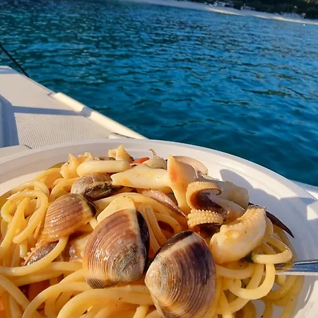 Boat Botel *